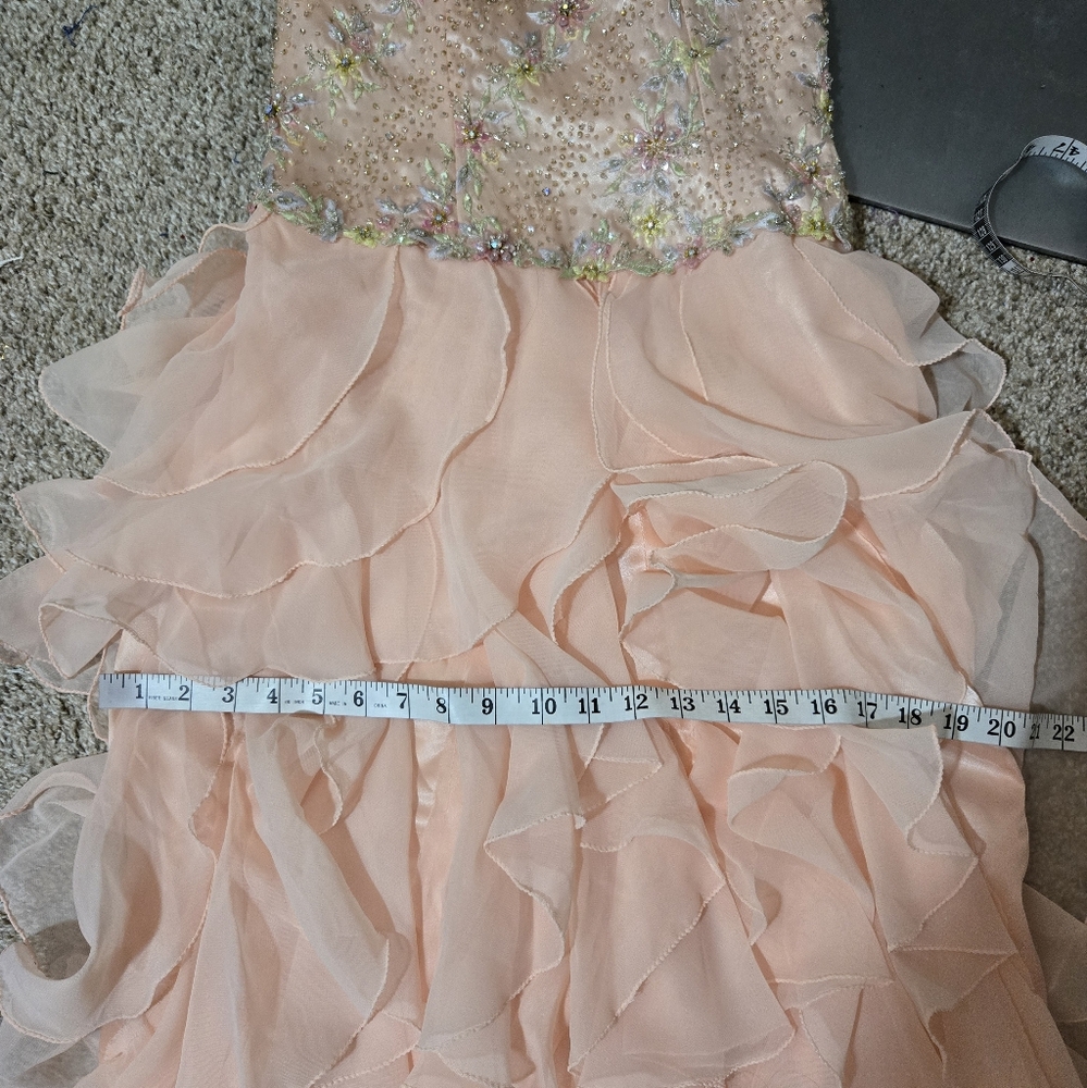Sz 8 (fits 4 w/ corset Room) Mary's P3279 Peach Chiffon Ruffle Gown w Crystals - Picture 7 of 9